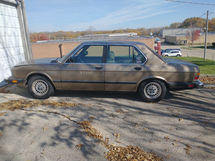 Thumbnail Photo undefined for 1986 BMW 528e Sedan